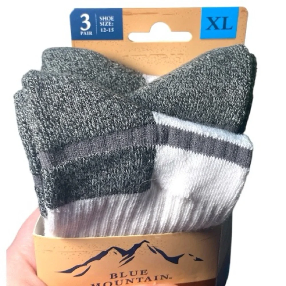 Blue Mountain Mens Heavy-Duty Work Crew Socks - White and Gray